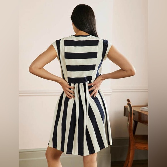 Boden Jersey T-Shirt Dress - Picture 4 of 9